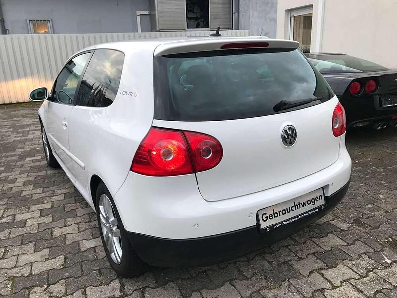 Gebraucht VW Golf V 102 PS (75 kW) 2007 Weiß Limousine
