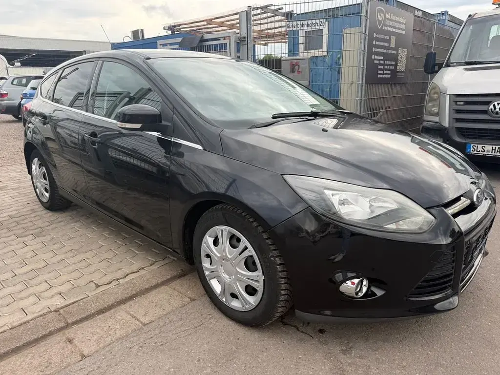 Gebraucht Ford Focus Titanium 150 PS (110 kW) 2011 Schwarz Limousine