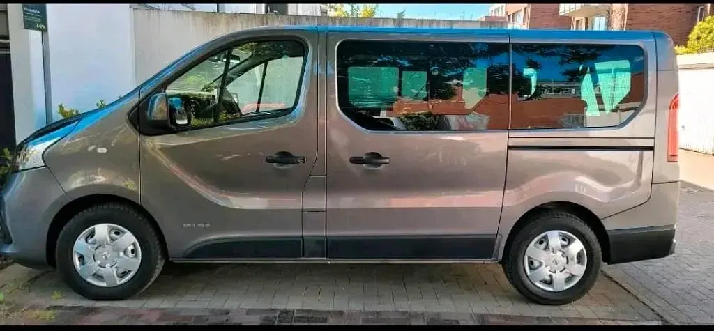 Gebraucht Nissan NV300 Premium Edition 145 PS (106 kW) 2018 Grau Van