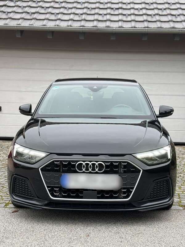 Schwarz Gebraucht 2019 Audi A1 Sportback Kleinwagen | 16.900 € (Etwas zu teuer) - Bild 1/4