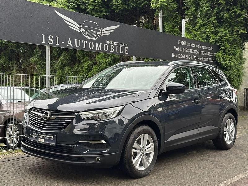 Grau Gebraucht 2018 Opel Grandland X Edition SUV | 11.900 € (Guter Preis) - Bild 1/4