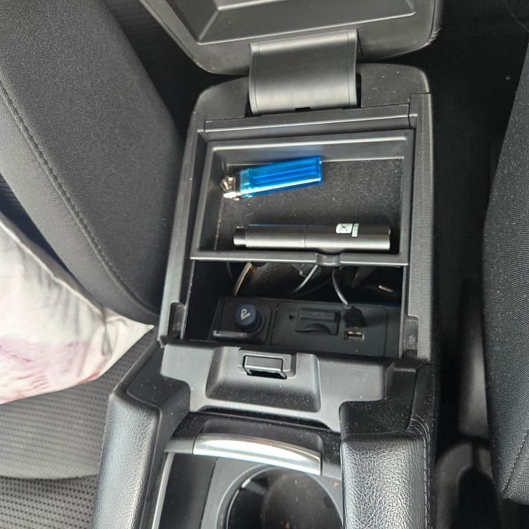 Braun Gebraucht 2018 Mazda 3 Exclusive-Line Limousine | 12.200 € (Fairer Preis) - Bild 1/4