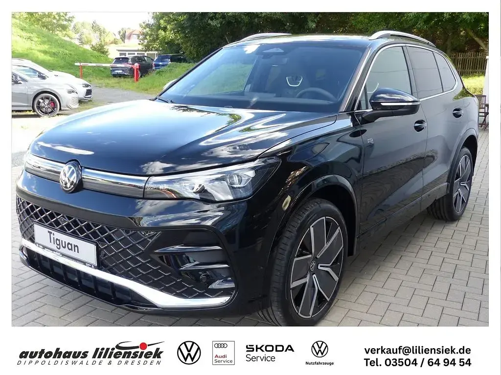 Gebraucht VW Tiguan R-line 193 PS (141 kW) 2025 Schwarz SUV