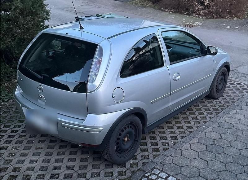 Gebraucht Opel Corsa 60 PS (44 kW) 2006 Silber Kleinwagen