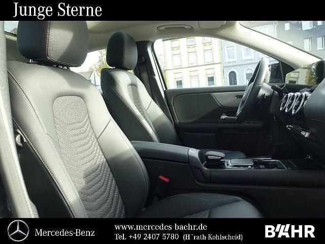 Gebraucht Mercedes GLA250 Style 218 PS (160 kW) 2022 SUV
