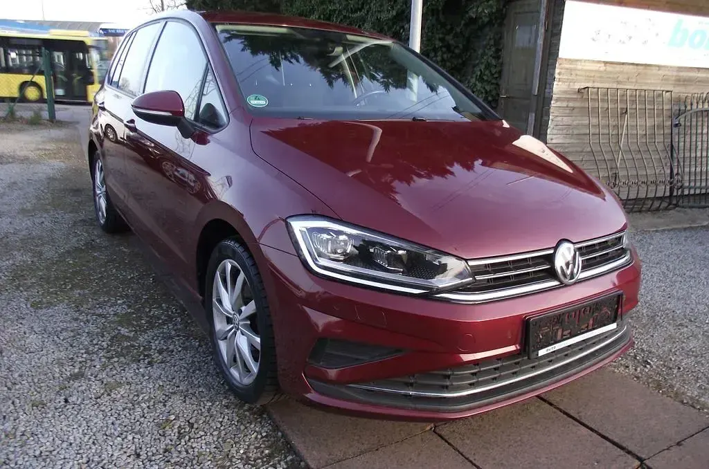 Gebraucht VW Golf VII United 150 PS (110 kW) 2020 Bordeauxrot Van / Kleinbus