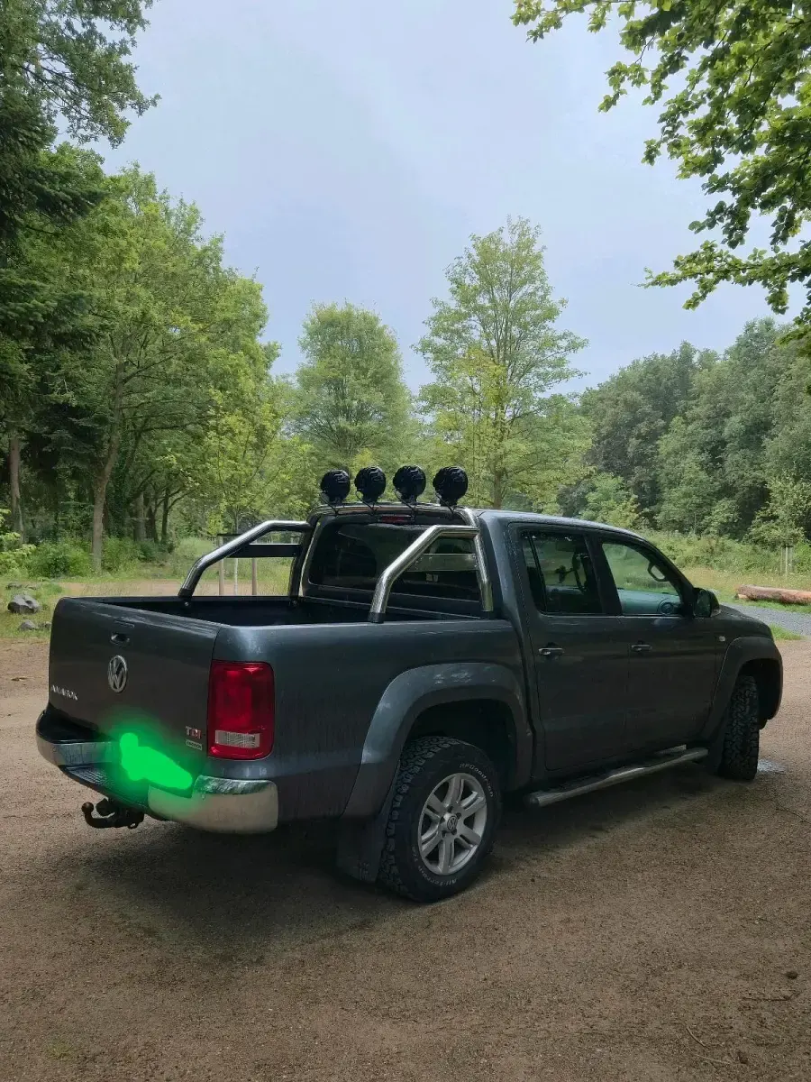 Gebraucht VW Amarok Highline 180 PS (132 kW) 2015 Grau Pickup