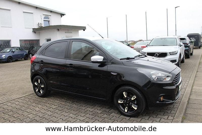 Gebraucht Ford Ka Plus 86 PS (63 kW) 2017 Schwarz Kleinwagen