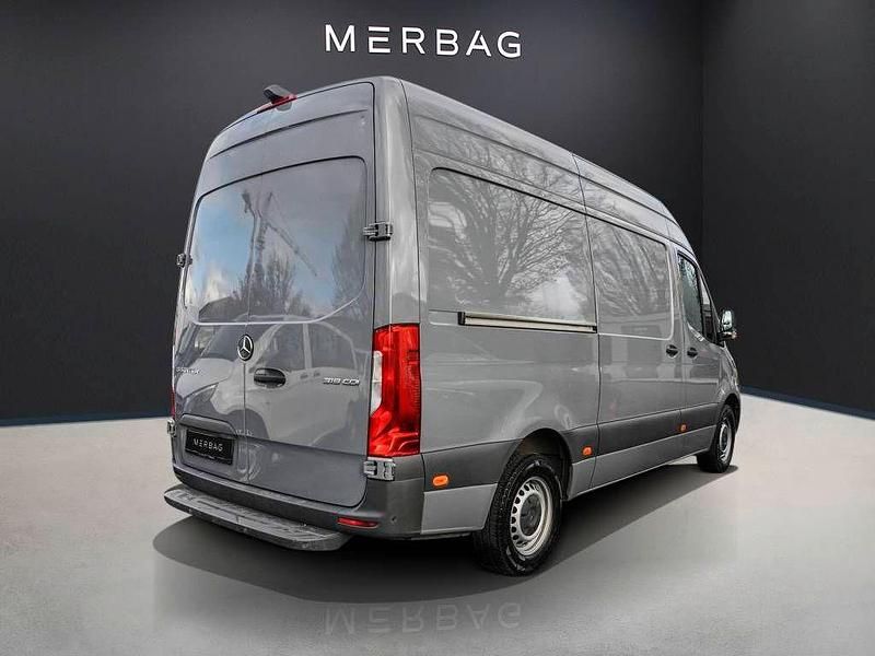 Gebraucht Mercedes Sprinter 190 PS (139 kW) 2022 Grau Van