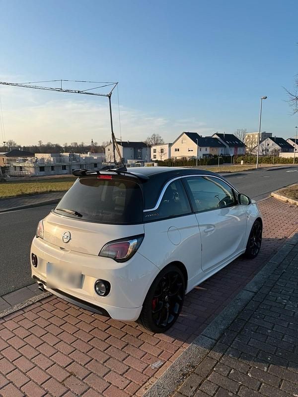 Gebraucht Opel Adam S 150 PS (110 kW) 2017 Weiß Kleinwagen