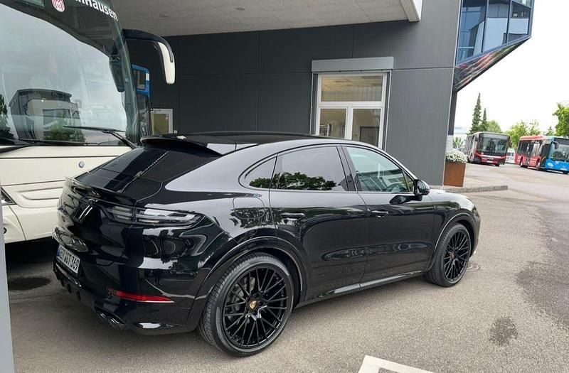 Gebraucht Porsche Cayenne 460 PS (338 kW) 2023 Schwarz SUV