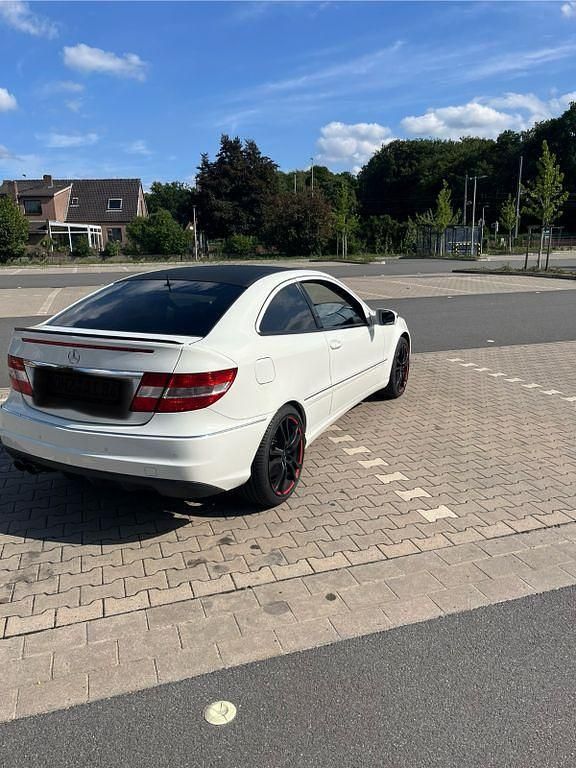 Gebraucht Mercedes CLC180 143 PS (105 kW) 2008 Weiß Kleinwagen