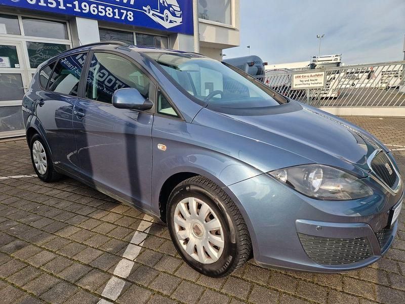 Gebraucht Seat Altea XL Reference 86 PS (63 kW) 2010 Blau Van / Kleinbus