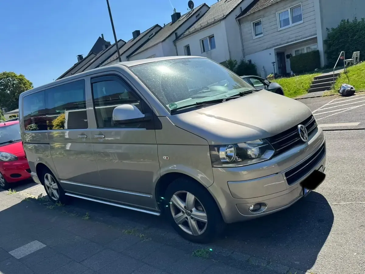 Gebraucht VW Multivan 180 PS (132 kW) 2014 Andere farben Van / Kleinbus
