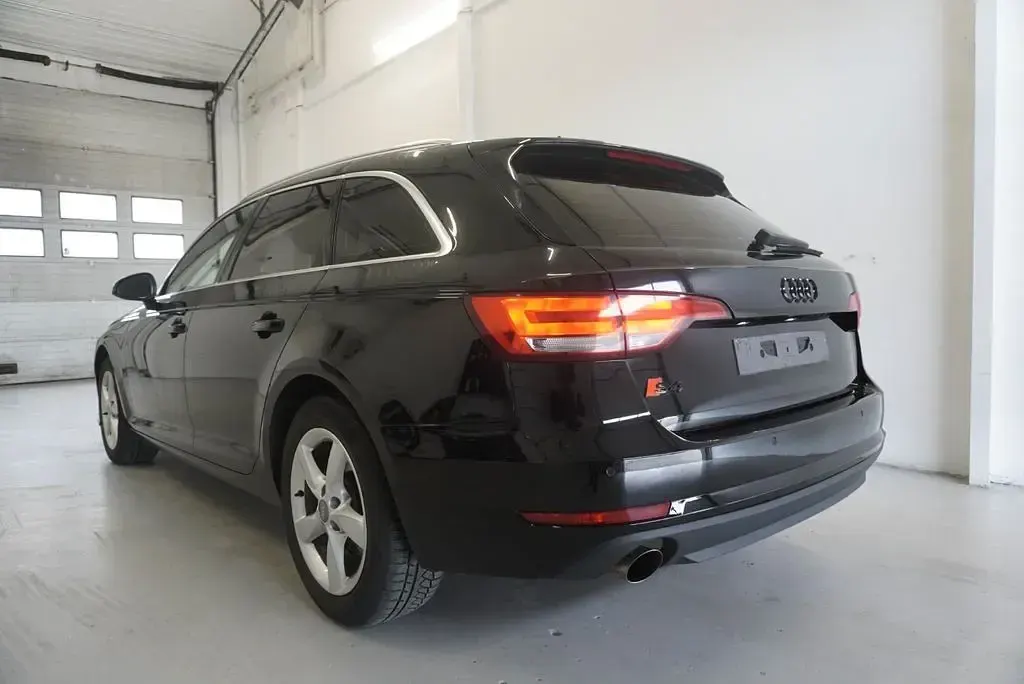 Gebraucht Audi A4 Sport 190 PS (139 kW) 2016 Schwarz Limousine
