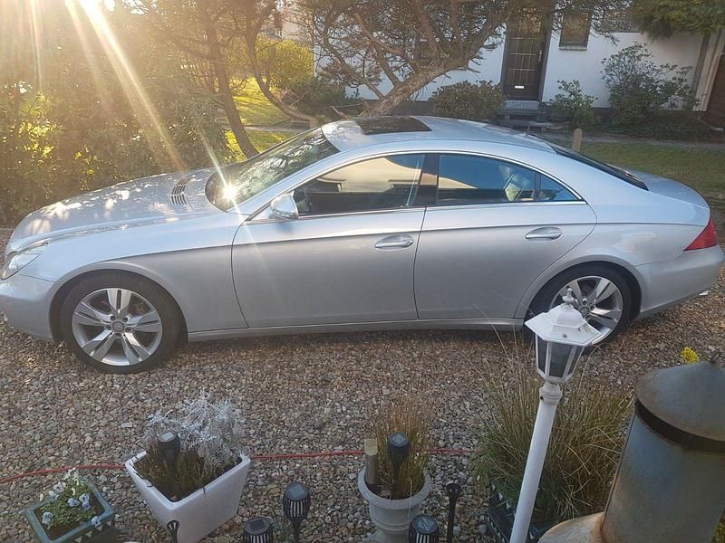 Gebraucht Mercedes CLS350 272 PS (200 kW) 2005 Silber Coupé