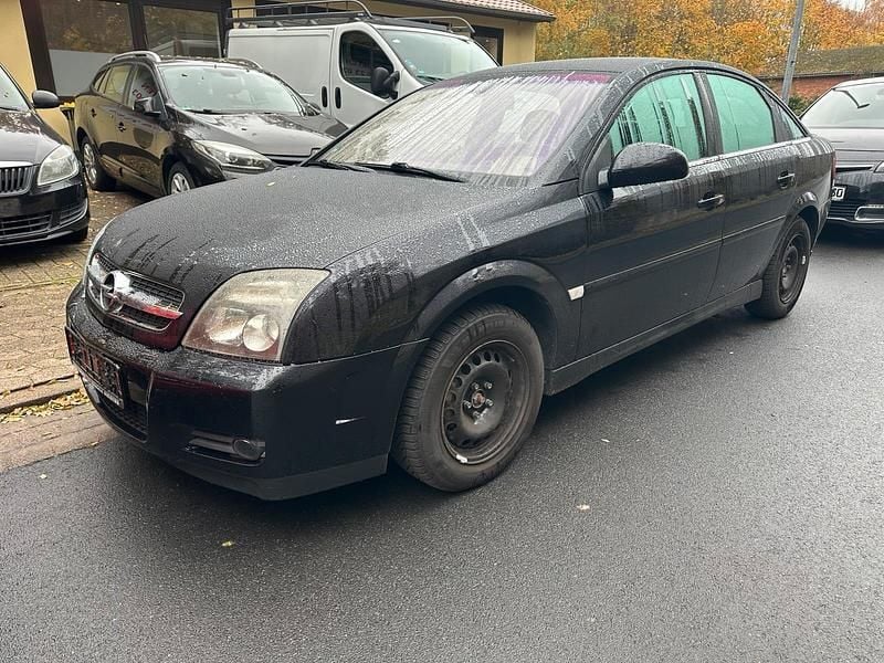 Schwarz Gebraucht 2003 Opel Vectra Limousine | 750 € (Superpreis) - Bild 1/4