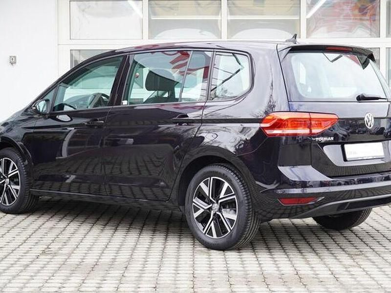 Gebraucht VW Touran 150 PS (110 kW) 2020 Mythosschwarz metallic Van / Kleinbus