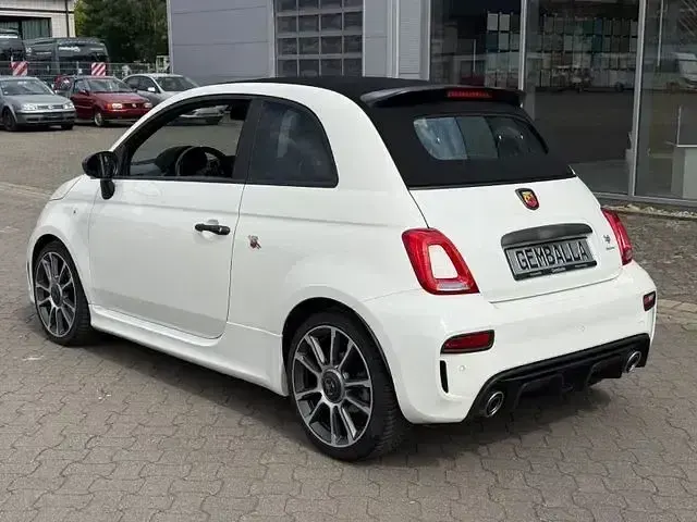 Gebraucht Abarth 595C 165 PS (121 kW) 2023 Weiß Cabrio