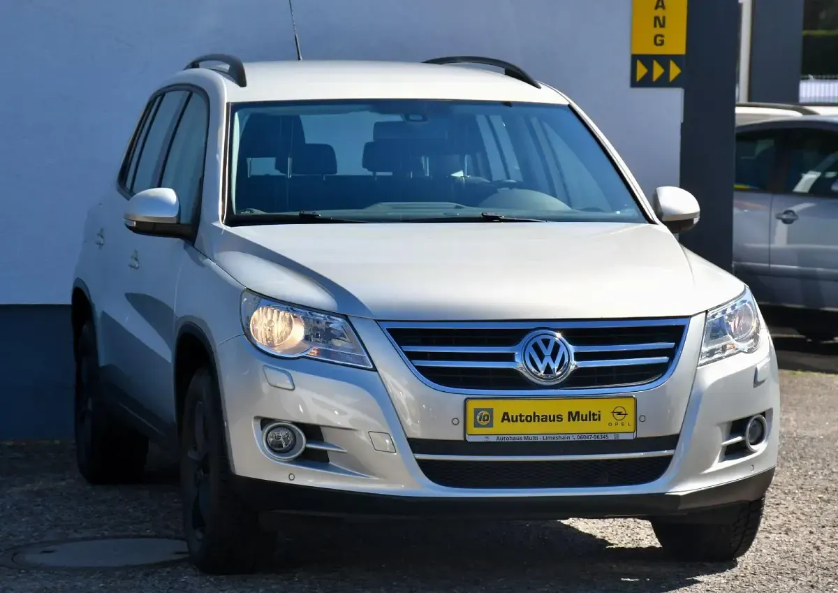 Gebraucht VW Tiguan Freestyle 150 PS (110 kW) 2011 Gold SUV