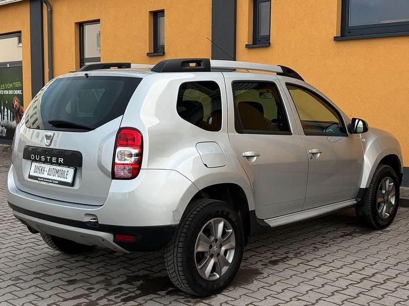 Gebraucht Dacia Duster Prestige 125 PS (91 kW) 2015 Grau SUV