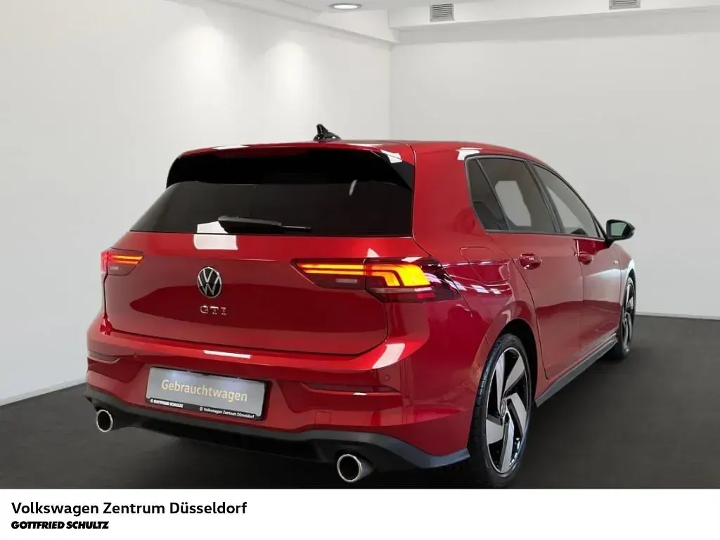 Used VW Golf VIII Design 265 HP (194 kW) 2025 Red Sedan