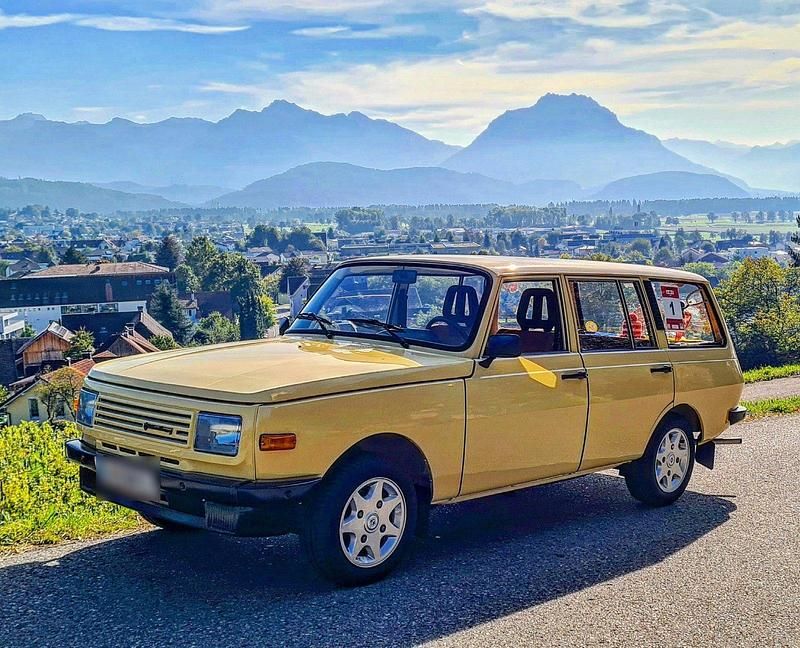 Gebraucht Wartburg 353 50 PS (36 kW) 1989 Gelb Kombi