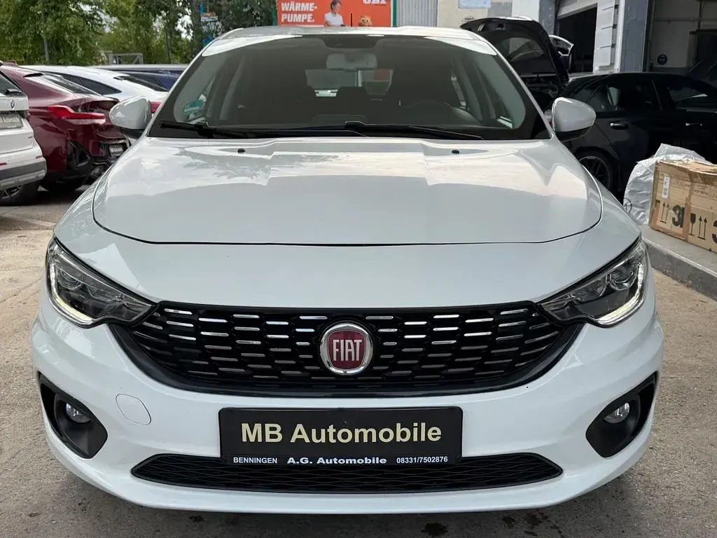 Gebraucht Fiat Tipo Lounge 95 PS (69 kW) 2019 Weiß Limousine