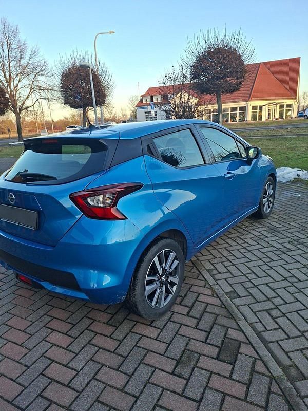Gebraucht Nissan Micra Acenta 71 PS (52 kW) 2017 Blau Kleinwagen