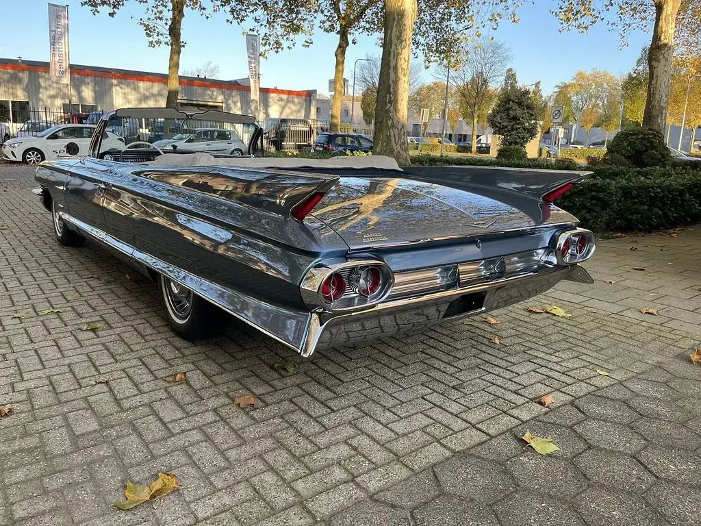 Gebraucht Cadillac Deville 318 PS (233 kW) 1961 Blau Limousine