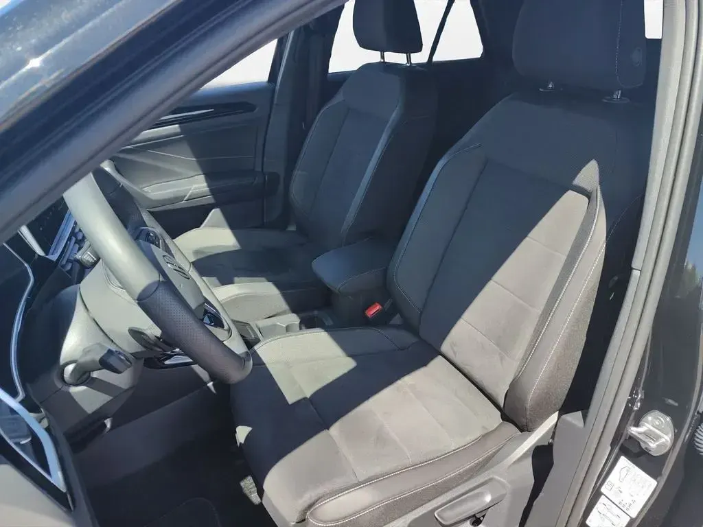 Gebraucht VW T-Roc R-line 150 PS (110 kW) 2025 Schwarz SUV