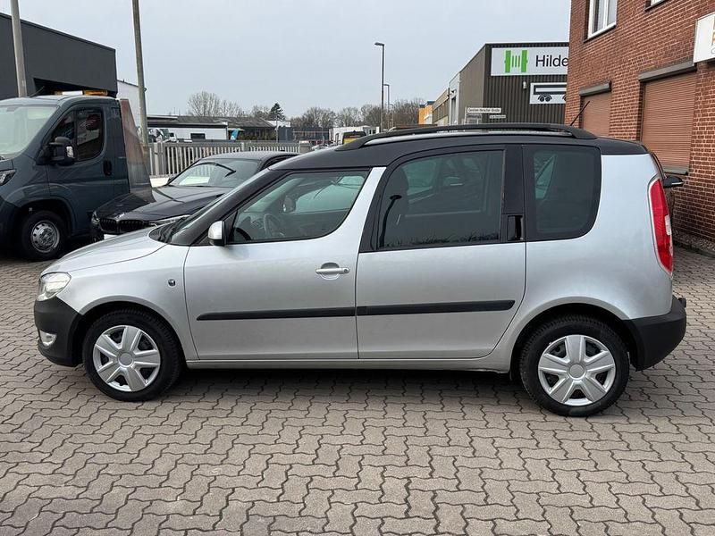 Gebraucht Skoda Roomster Plus Edition 86 PS (63 kW) 2013 Silber Van / Kleinbus