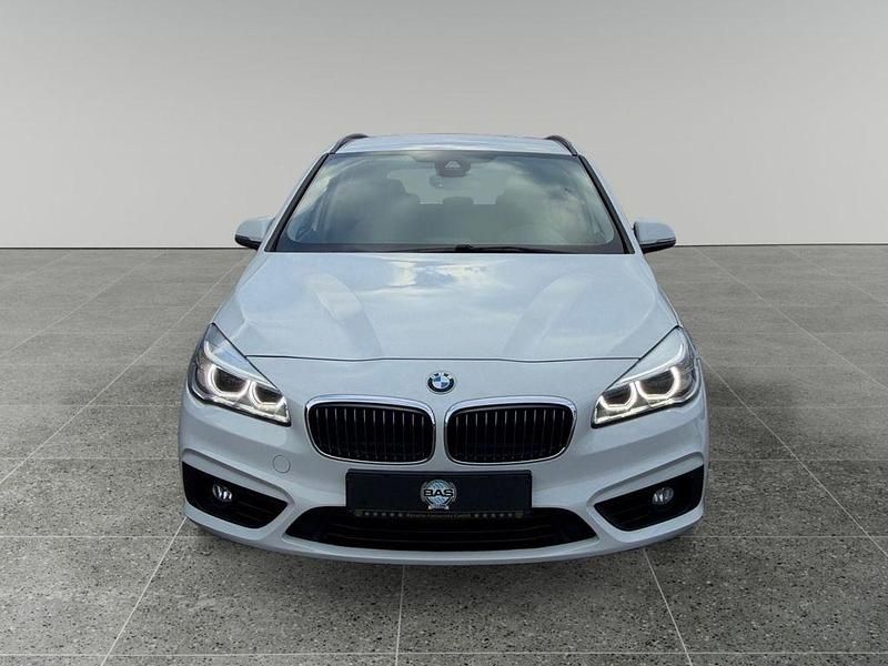 Gebraucht BMW 225 Advantage 136 PS (100 kW) 2017 Weiß Kombi
