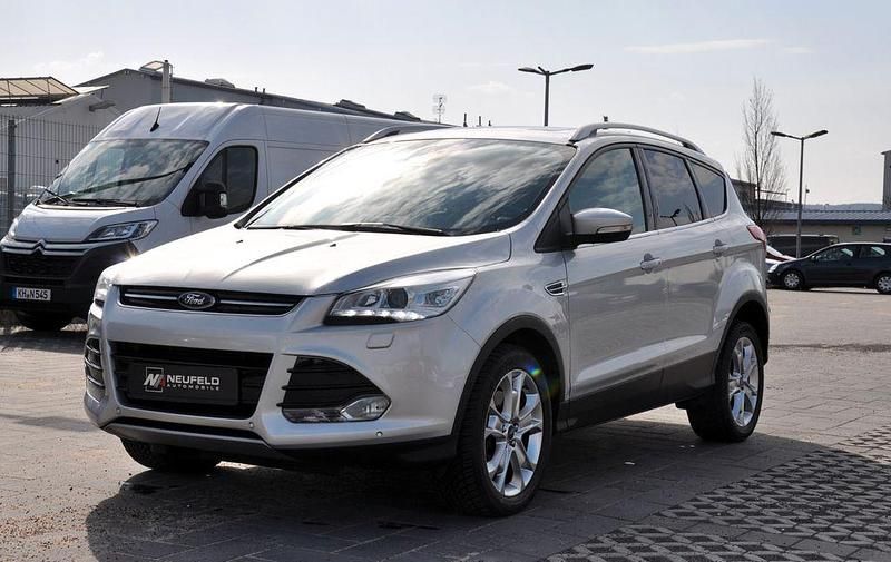 Gebraucht Ford Kuga Style 140 PS (102 kW) 2013 Silber SUV