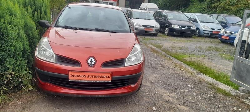 Gebraucht Renault Clio II Expression 75 PS (55 kW) 2006 Rot Limousine