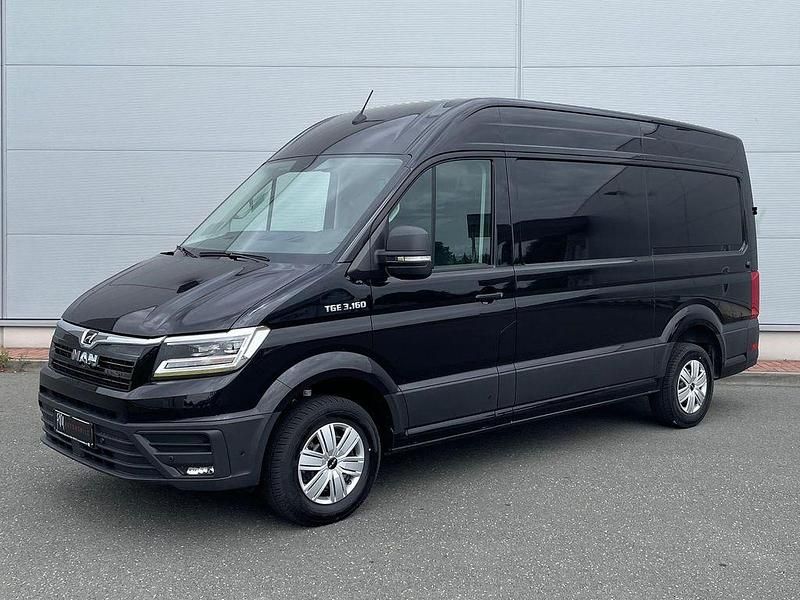 Deep black perleffekt Gebraucht 2024 MAN TGE Van | 56.890 € (Guter Preis) - Bild 1/4