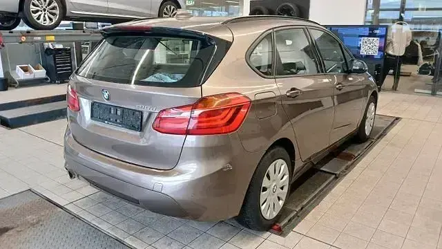 Gebraucht BMW 216 Active Tourer Advantage 116 PS (85 kW) 2018 Beige Van / Kleinbus