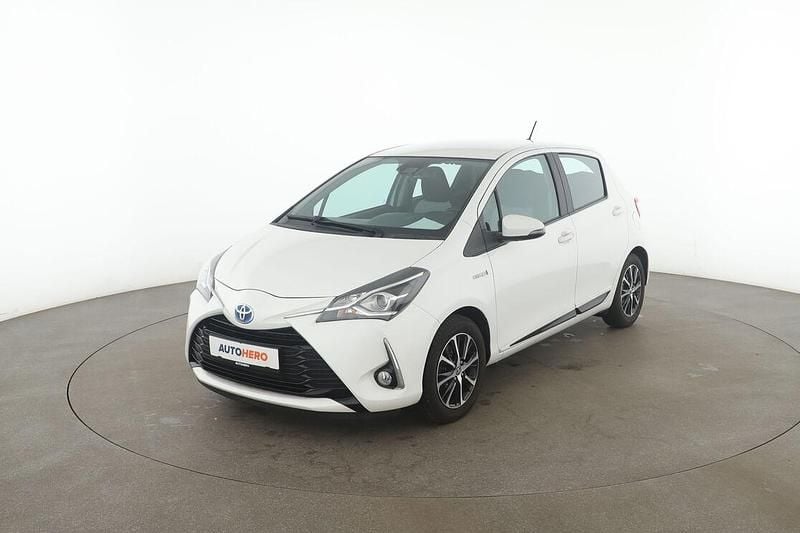 Weiß Gebraucht 2018 Toyota Yaris Team Limousine | 13.510 € (Guter Preis) - Bild 1/3