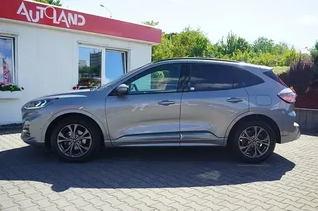 Gebraucht Ford Kuga ST-Line X 151 PS (111 kW) 2024 Solar silver metallic (metallic) SUV