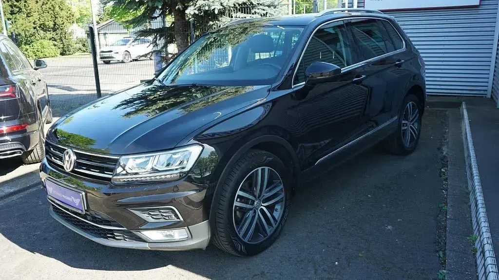Używany VW Tiguan Highline 150 KM (110 kW) 2016 Czarny SUV