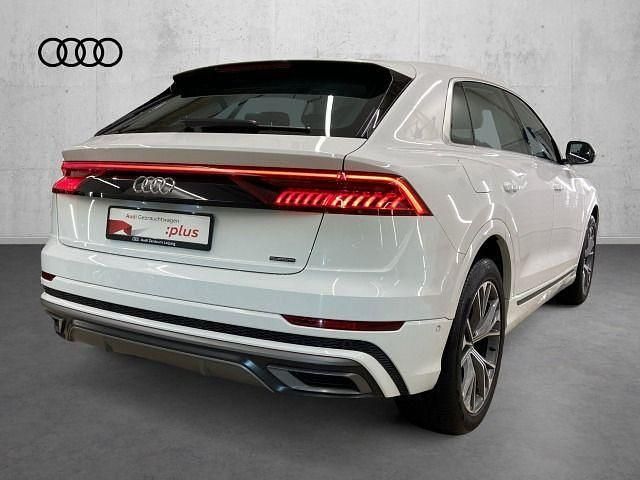 Gebraucht Audi Q8 Comfort 381 PS (280 kW) 2021 Carraraweiß SUV