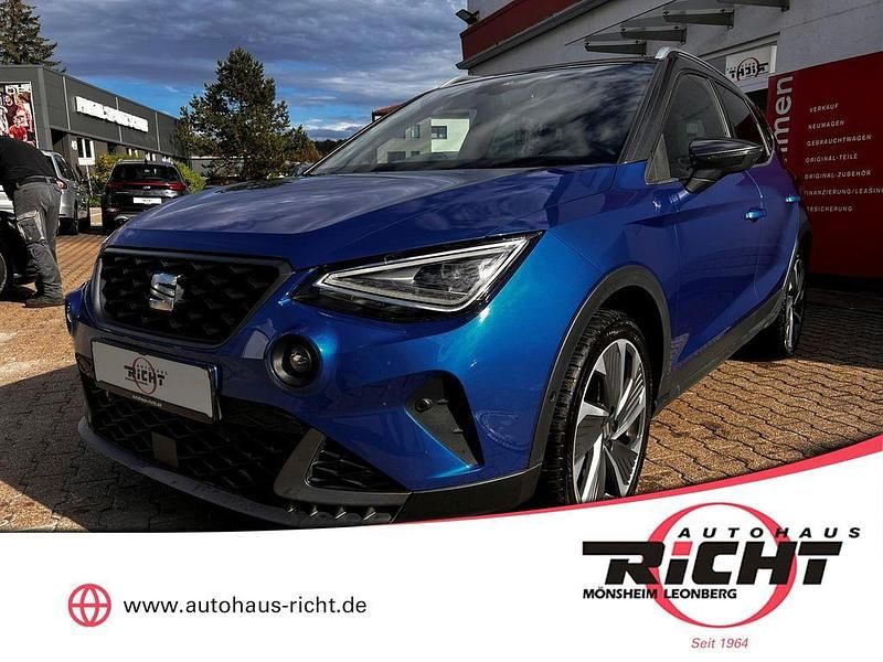 Saphirblau Gebraucht 2024 Seat Arona FR SUV | 21.890 € (Guter Preis) - Bild 1/4