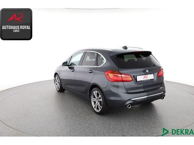 Gebraucht BMW 220 Active Tourer Luxury Line 178 PS (130 kW) 2021 Van / Kleinbus