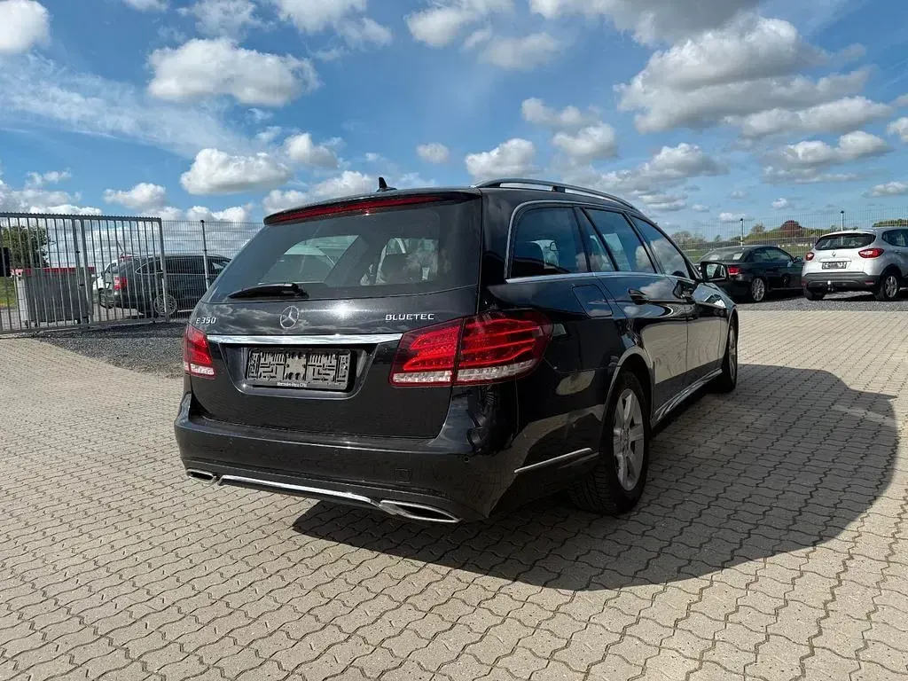 Gebraucht Mercedes E350 252 PS (185 kW) 2013 Schwarz Kombi
