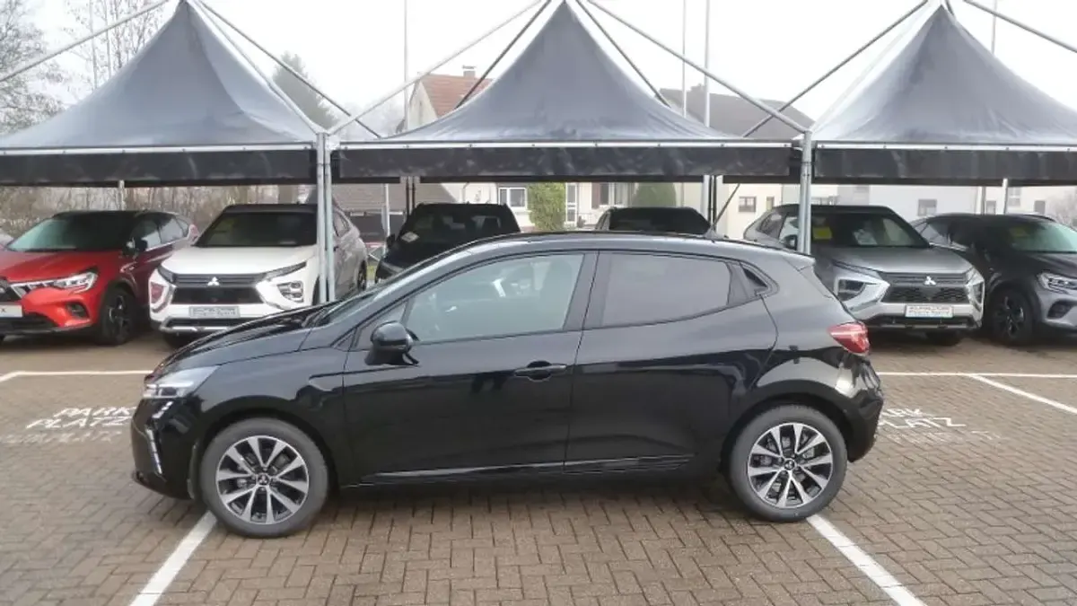 Gebraucht Mitsubishi Colt Plus 67 PS (49 kW) 2025 Onyxschwarz Kleinwagen