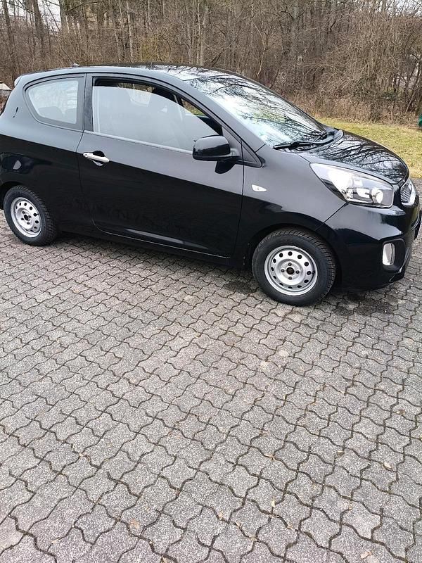 Gebraucht Kia Picanto 69 PS (50 kW) 2011 Schwarz Kleinwagen