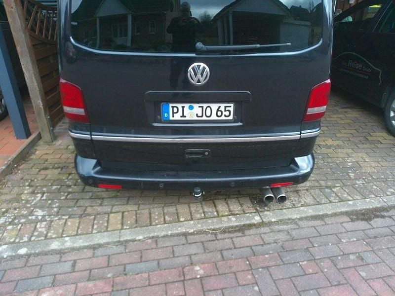Gebraucht VW T5 Highline 174 PS (127 kW) 2008 Schwarz Van