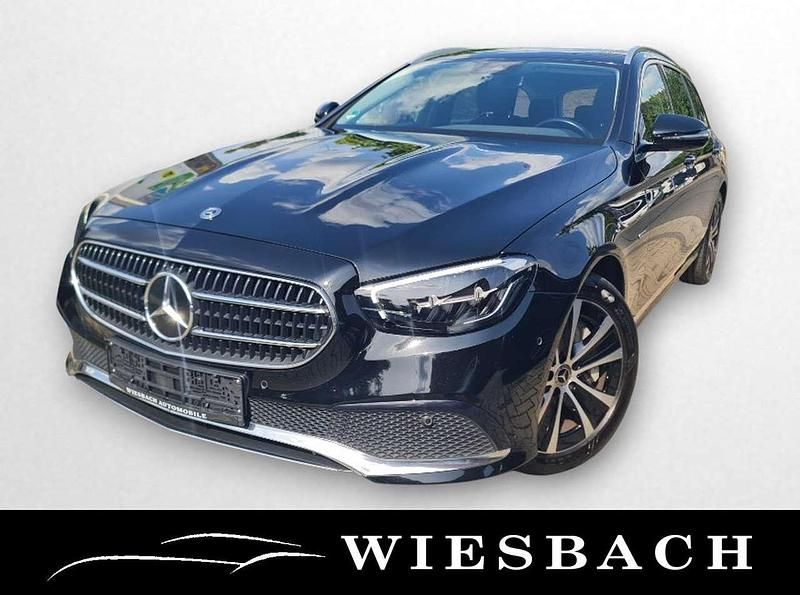 Schwarz Gebraucht 2020 Mercedes E300 Kombi | 26.660 € (Fairer Preis) - Bild 1/4