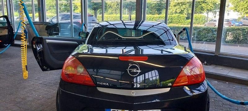 Gebraucht Opel Tigra Sport 125 PS (91 kW) 2005 Schwarz Cabrio