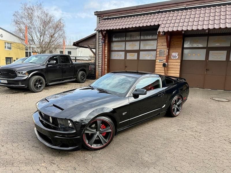 Gebraucht Ford V8 Premium 311 PS (228 kW) 2006 Schwarz Coupé